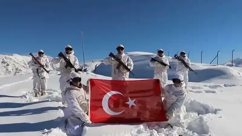 Mehmetçik'ten yeni yıl paylaşımı