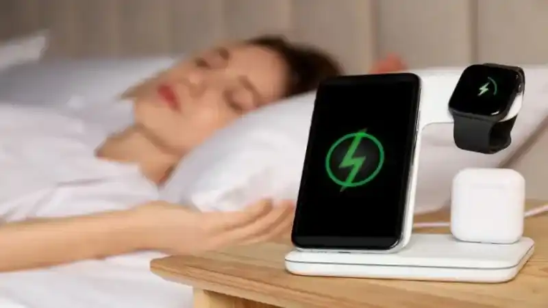 Uzmanlar uyarıyor: Telefonu şarja takıp uyumayın