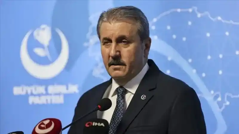 Mustafa Destici bütün muhalefeti PKK ile ilişkilendirdi. Hizbullah uzantası HÜDA PAR'ın Cumhur İttifakı'nda olduğunu unuttu