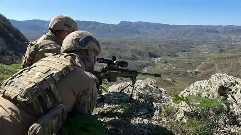 MSB duyurdu! 3 PKK'lı terörist teslim oldu