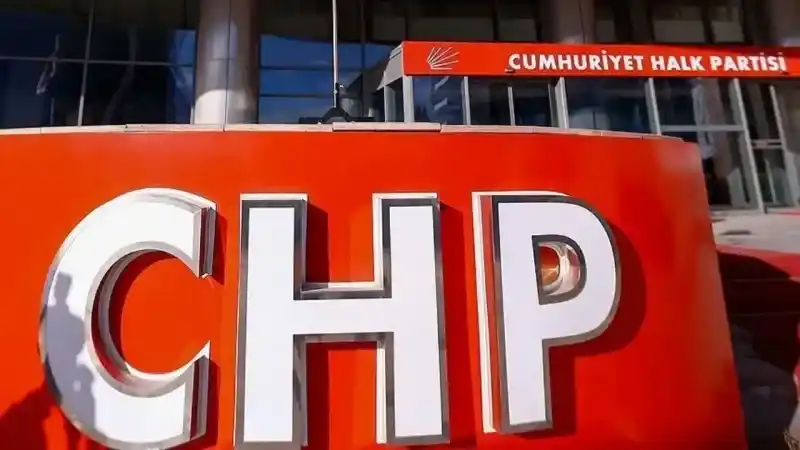 CHP'de toplu istifa!