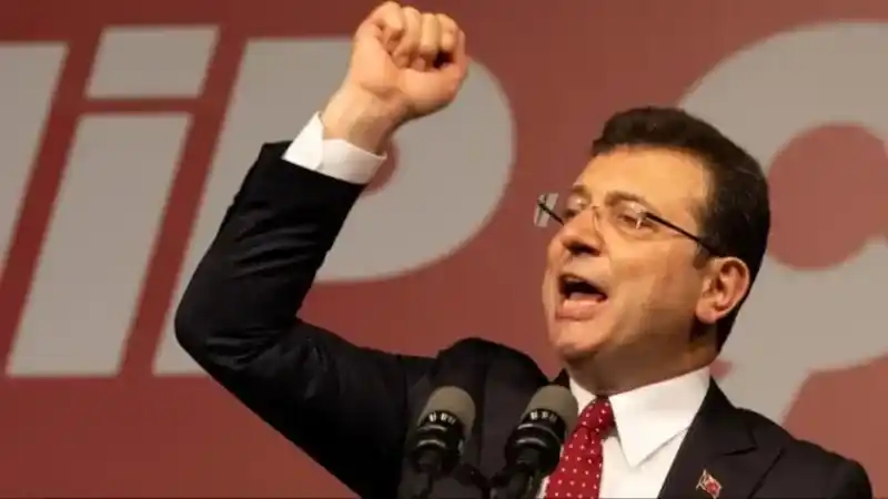 İmamoğlu’ndan Erdoğan'a ‘Süt dökmüş kediye dönersiniz’