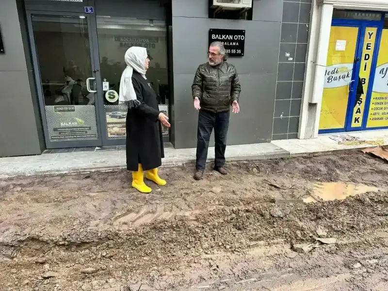 AKP'li vekil çizmeleri çekti! "İzmit çöp, çamur, Çukur zihniyetinden kurtulacak"