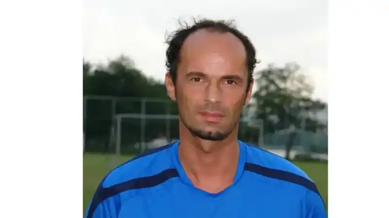 Eski milli futbolcu Ersen Martin hayatını kaybetti