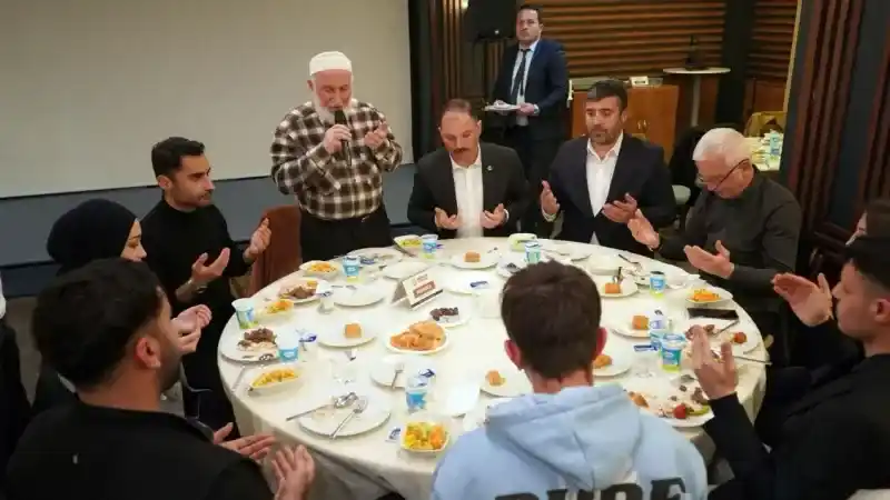 Küpçü'den 400 öğrenciye iftar