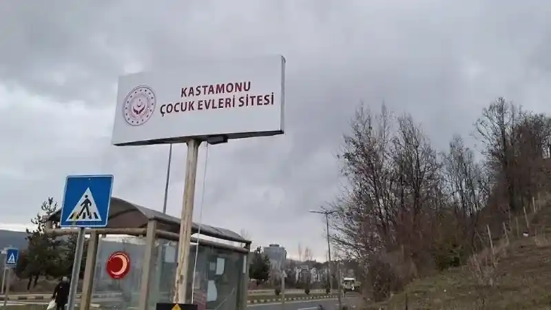 Sevgi evlerinde kalan bebek yatağında ölü bulundu