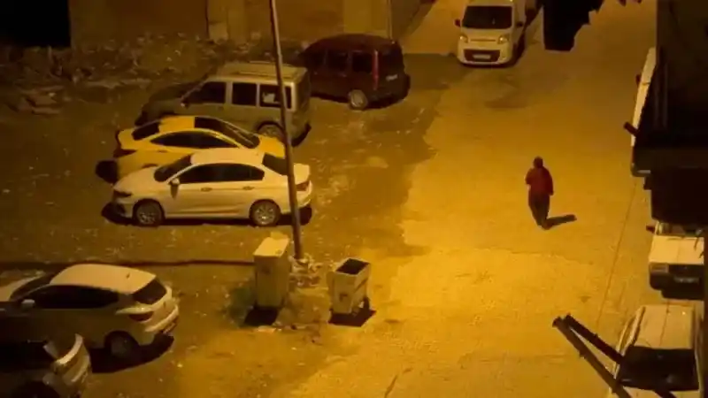 4.7 büyüklüğünde deprem! Çevre illerden de hissedildi