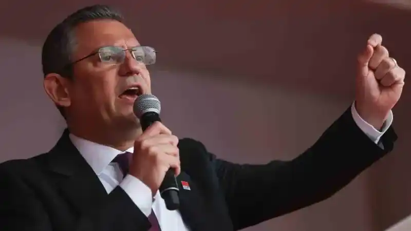 Kazanan adaya mazbatayı vermediler, Özel'den "Van" tepkisi!