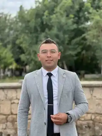 Üniversite öğrencisiydi, belediye başkanı oldu
