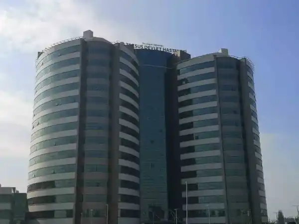 Hastanede vahşi cinayet: Oğlu annesini öldürdü
