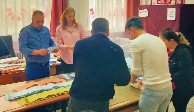 Film gibi olayın yaşandığı mahallede seçimler yenileniyor