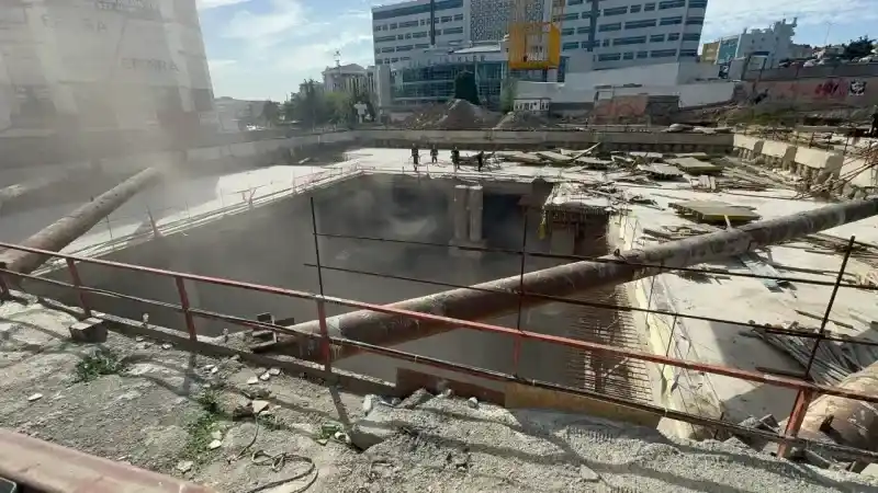 Kocaeli'de metro şantiyesinde yangın