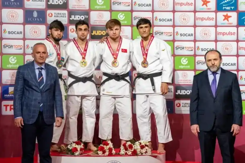 Kocaelili sporculardan Antalya'da büyük başarı!