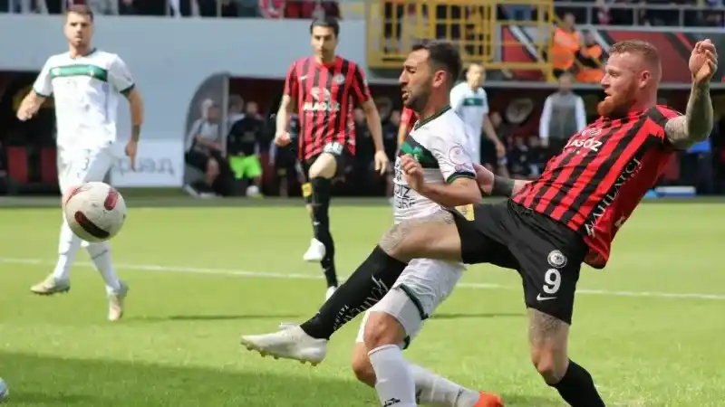 Kocaelispor deplasmandan 1 puan ile dönüyor