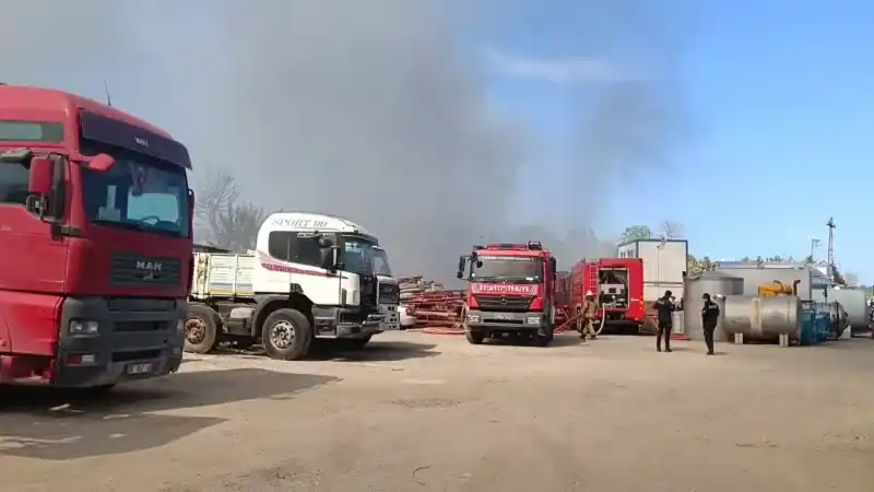 Otoparkta yangın paniği!