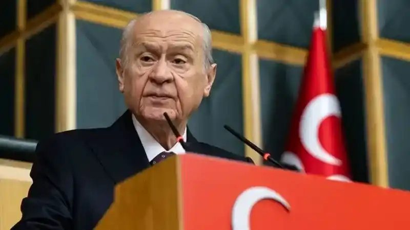 Devlet Bahçeli'den bayram mesajı: Rüzgar eken fırtına biçer...