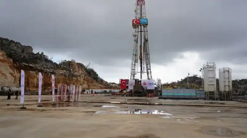 Bakan duyurdu “Petrol üretimi günlük 40 bin varile ulaştı”