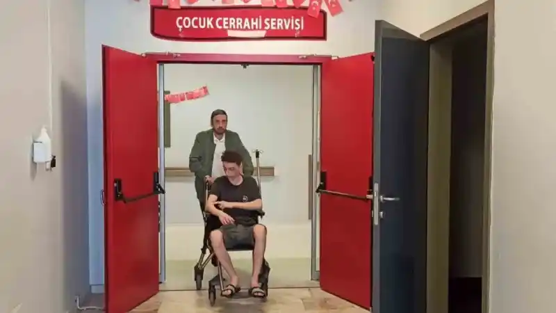 Önce sigara istediler ardından darp edip bıçakladılar