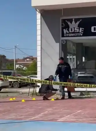 Kar maskesi takıp oto galeriyi kurşunlayanlar Kocaeli'de yakalandı