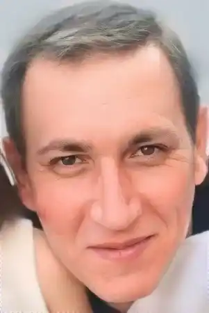 Lisede hademe olan şahsı bıçaklayarak öldürdüler