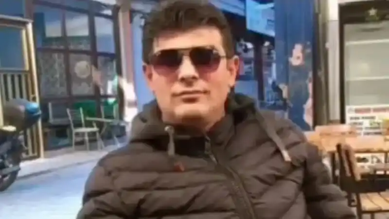 Namaz kılarken kalp krizi geçirdi, o anlar kamerada