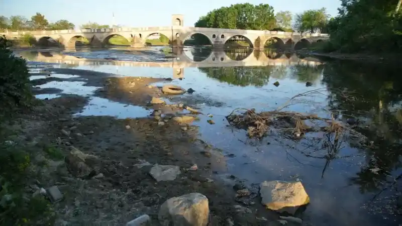 Tunca Nehri kuruma noktasına geldi
