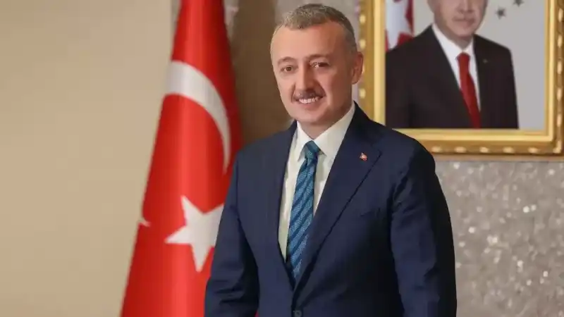 Büyükakın: Geleceğimizin ışığı olan sizlere, sevgi ve umut dolu bir bayram diliyoruz