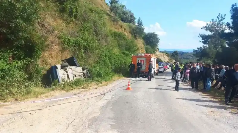 Otomobil şarampole devrildi: Ölü ve yaralı var