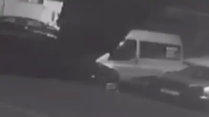 Oto hırsızları önce kameraya, sonra polise yakalandı