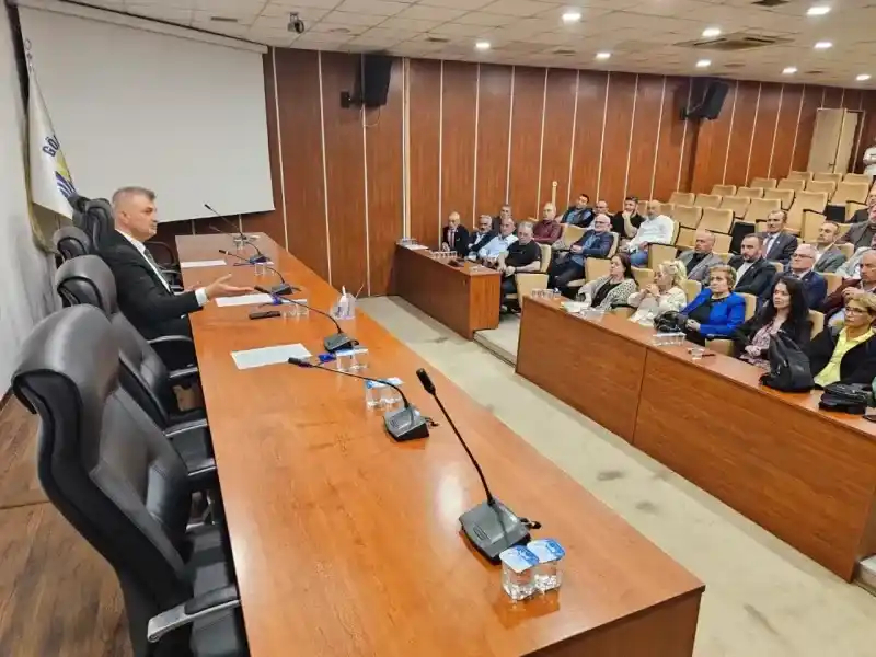 Sezer'den muhtarlarla özel toplantı!