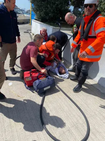 Deniz taksi ile kano çarpıştı, bir kadının ayağı koptu