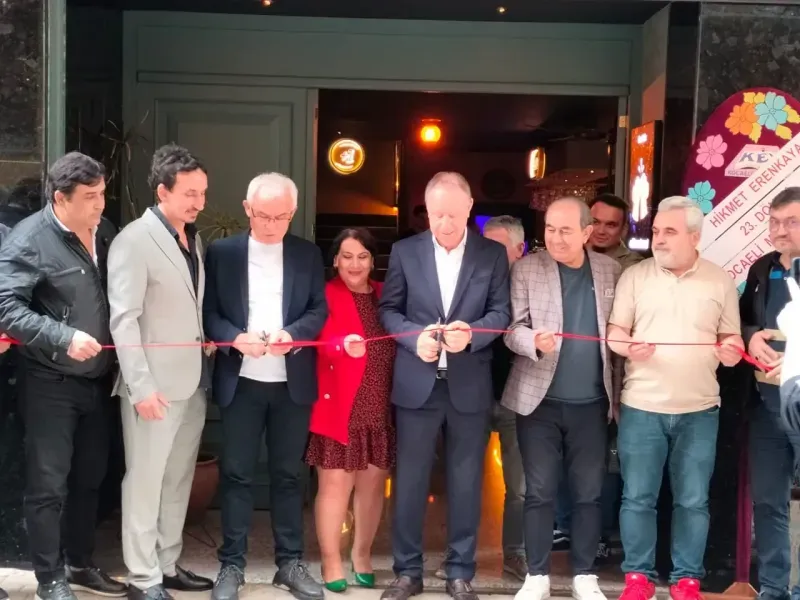 İzmitliler bu mekana bayılacak! Barcelona Bar, farklı bir konseptle geri döndü