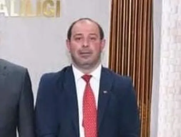 İkameti 2 gün eksik olunca muhtarlıktan oldu