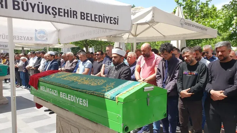 Feci kazada ölen öğretmene son görev