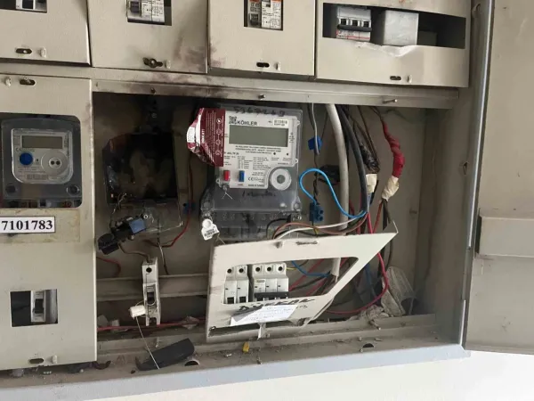 Esenyurt’ta elektrik hattında patlama!