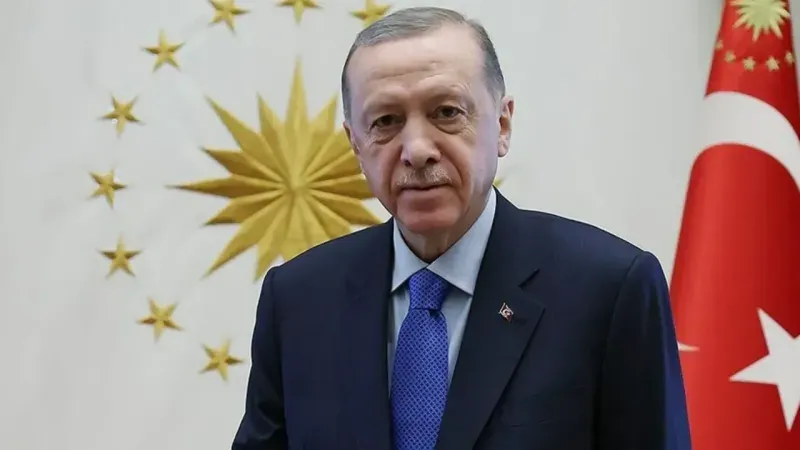 Erdoğan'dan muhalefete övgü