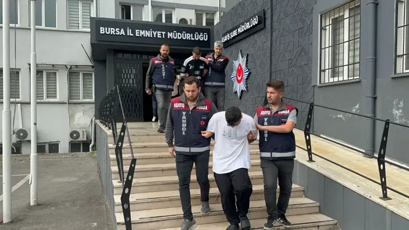 Bursa'da sahte genç kız profili açarak vatandaşları dolandırdılar