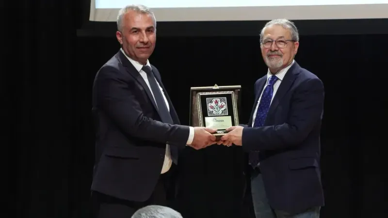 Naci Görür böyle uyardı. ‘Ne ekonomik ne siyasi özgürlüğümüz kalır’