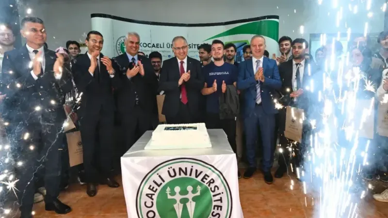 KOÜ'de mutlu öğrenci çalıştayı