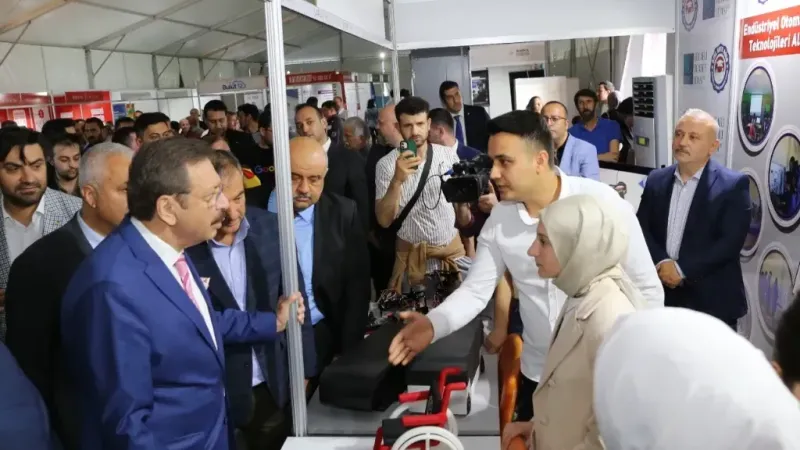 Hisarcıklıoğlu Kocaeli'deki genç girişimcilerle buluştu