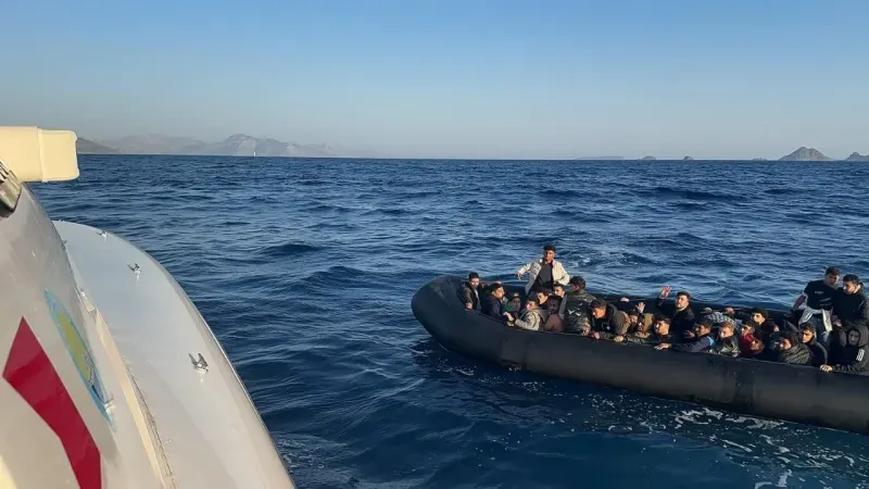 Bodrum'da 10’u çocuk 32 düzensiz göçmen kurtarıldı