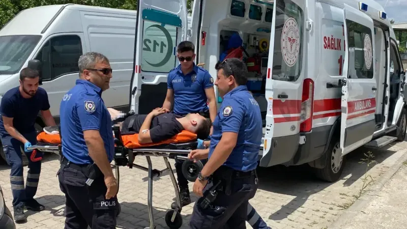 Kocaeli’de bir işyeri sahibi, kazara ortağının oğlunu vurdu