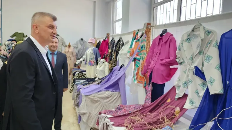 El emeği ürünlerini sergilediler