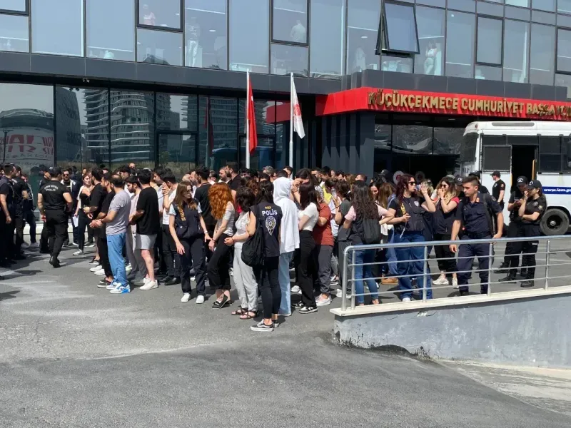 "Sibergöz 44" operasyonunda gözaltına alınan zanlılar adliyeye sevk edildi