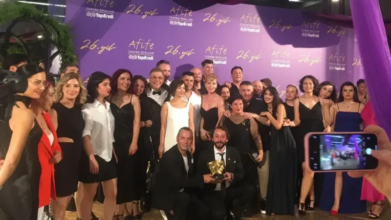 7 dalda aday gösterilmişti, 3 ödül birden aldı
