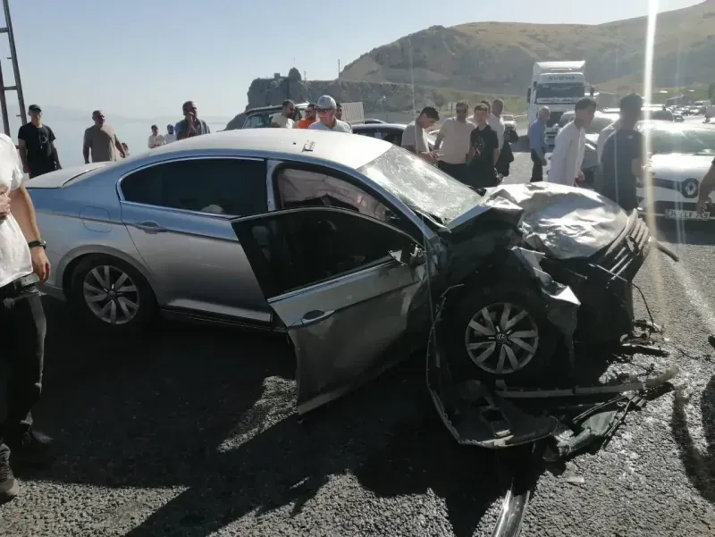 Bitlis'te AKP’li belediye başkanı hayatını kaybetti