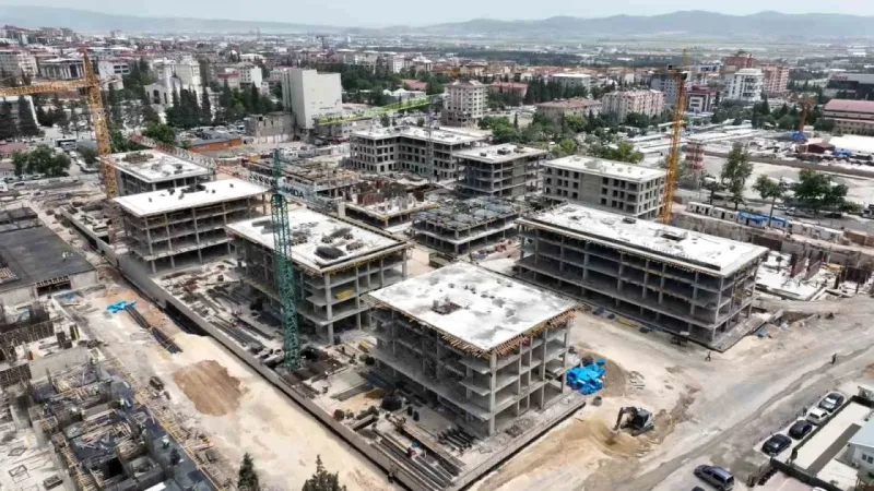 Bakan Mehmet Özhaseki “Şehir meydanlarımızı ortak akılla geleceğe taşıyacağız”