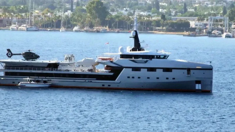 Dünyanın en zengin insanı ultra lüks yatı ile Bodrum’da