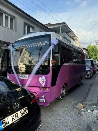 Sakarya’da şaşırtan gelin arabası