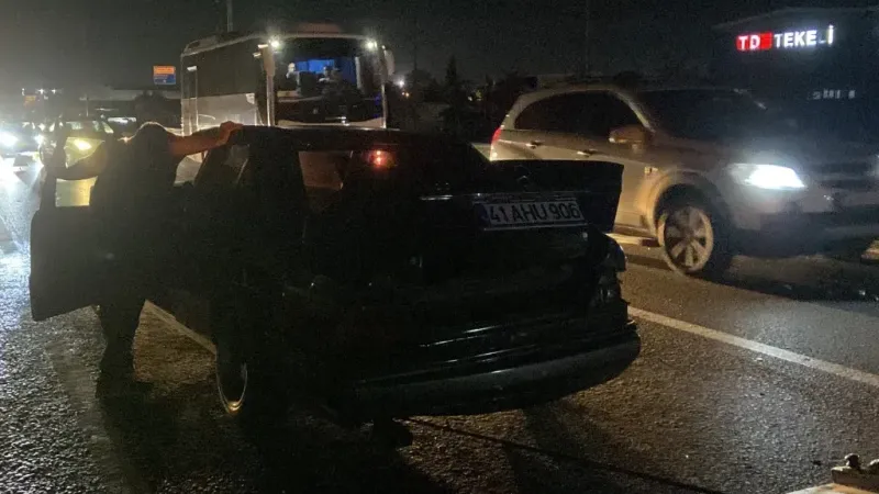 Zincirleme trafik kazası: Yaralılar var